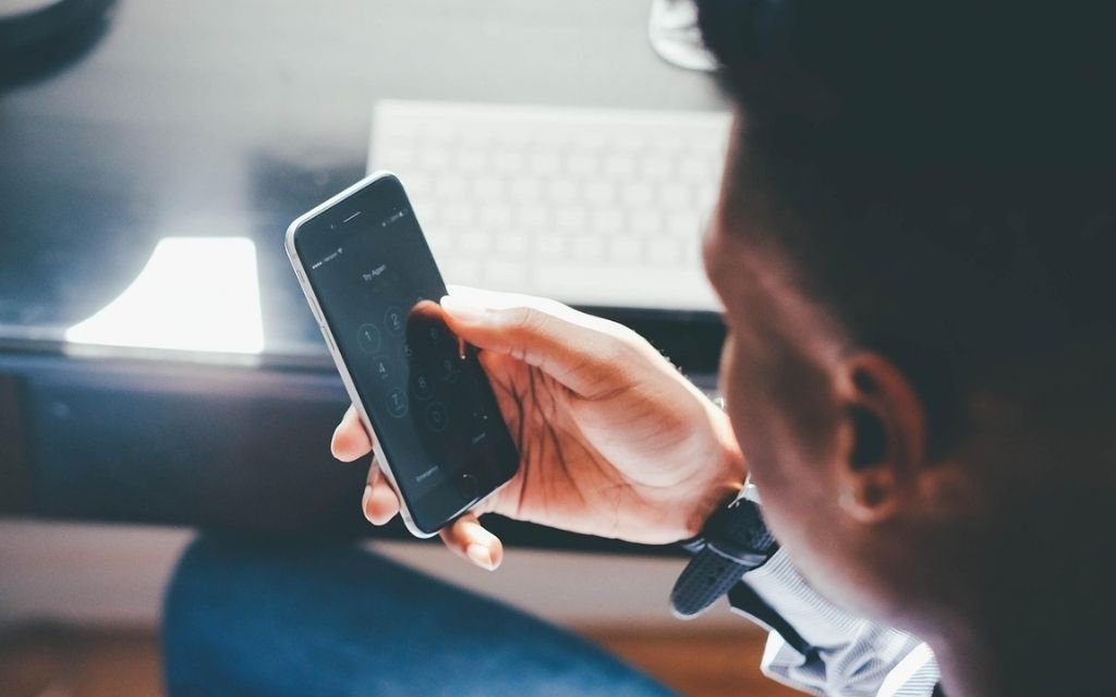 Drop the 10-digit US phone number